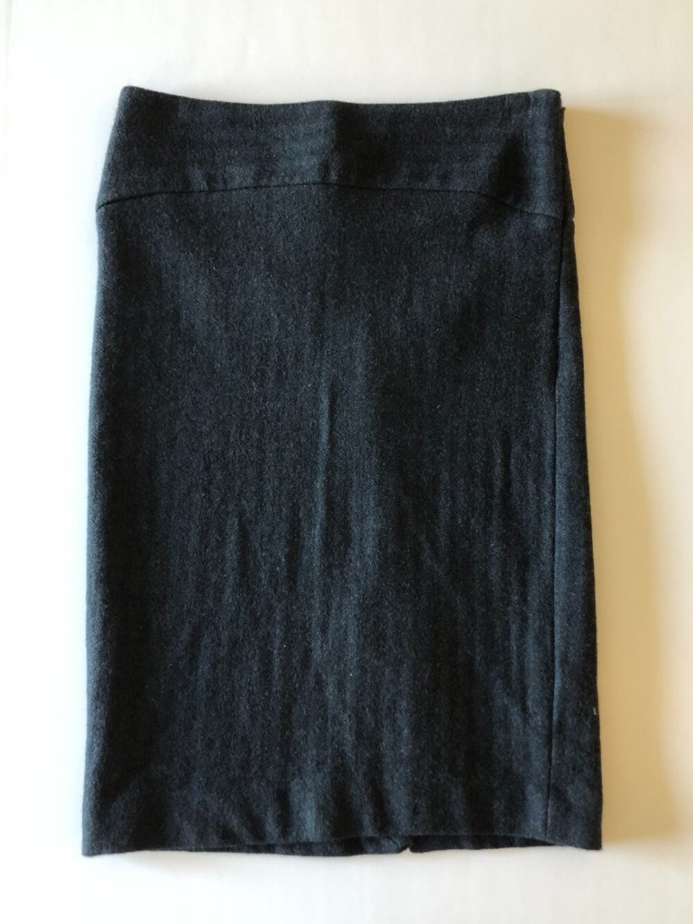 Banana Republic Knit Pencil Skirt 100% Wool Side Zipper Size 6 Dark Gray